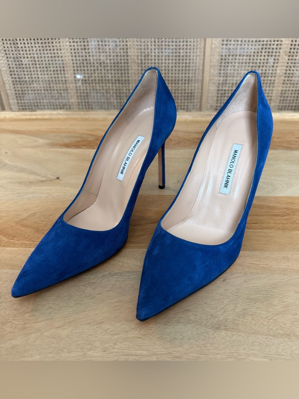 Manolo Blahnik BB 105 Royal Blue Suede Pointed-Toe Pumps
